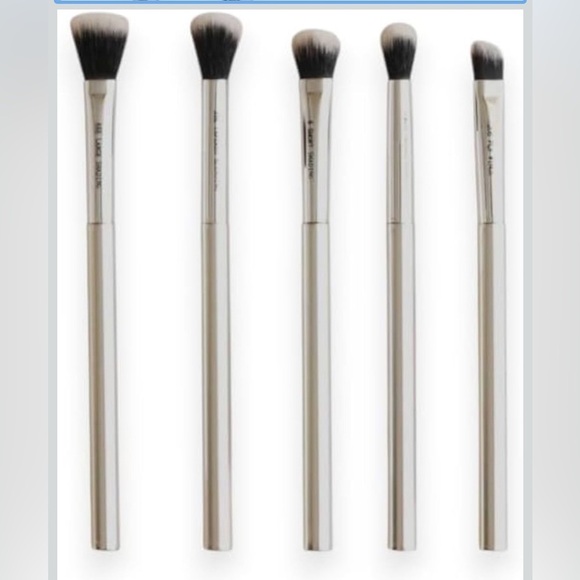 F.A.R.A.H Silver Makeup Eye Perfection Brush Set - Picture 7 of 9